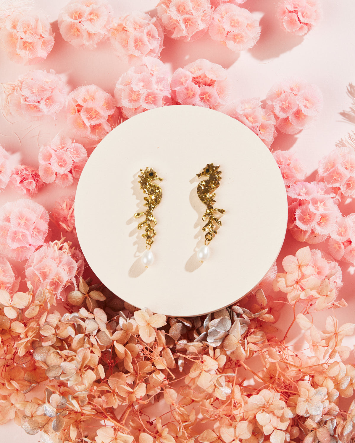 Sea Horse + Pearl - Gold