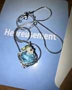 Hand‑wrapped Raw Blue Crystal Pendant Necklace With Flower Charm