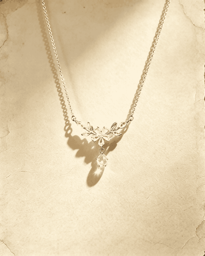 Vintage Laurel‑Leaf Flower Crystal Drop Pendant Necklace