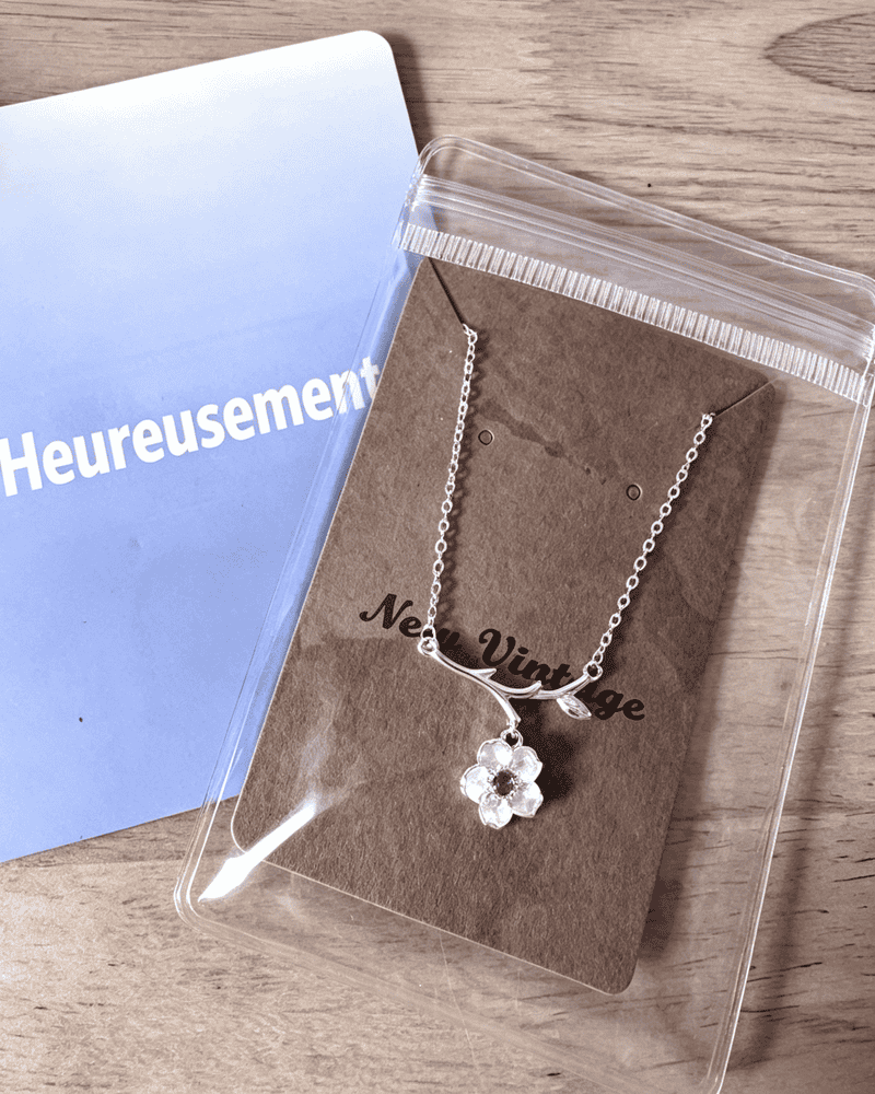 Vintage Twig‑Shaped Chain Small Flower Crystal Pendant Necklace