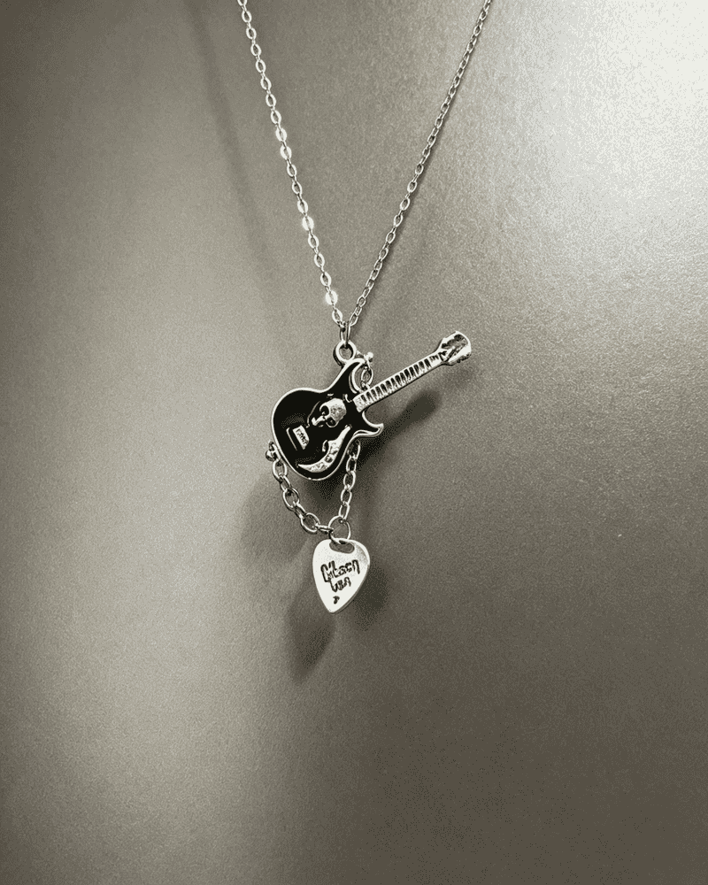 Vintage Guitar‑Shaped Pendant Necklace With Heart Charm